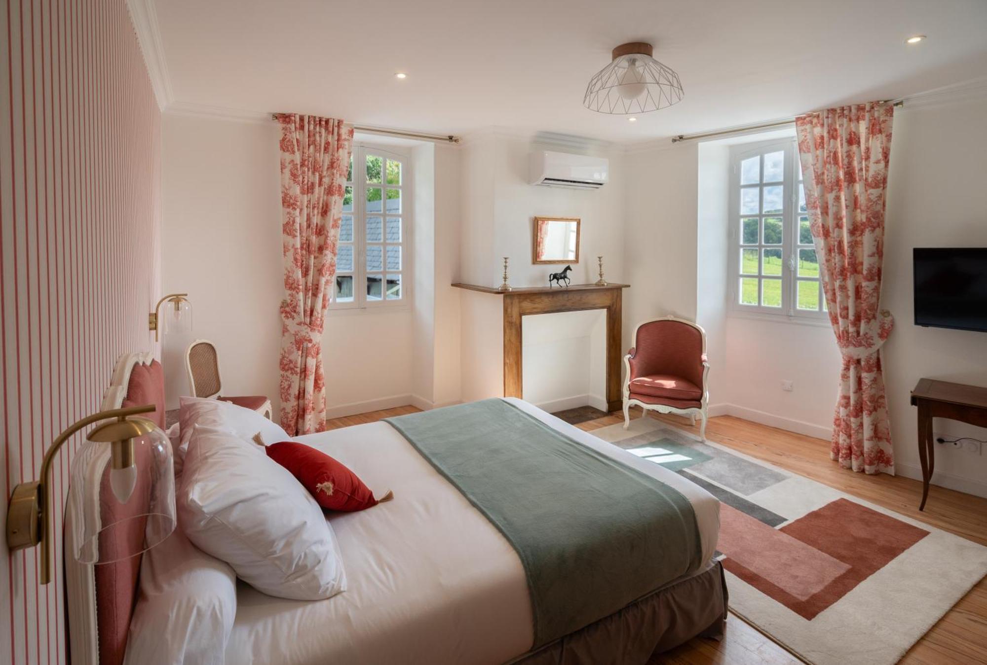 Le Relais Du Faget Hotel Oloron-Sainte-Marie Luaran gambar